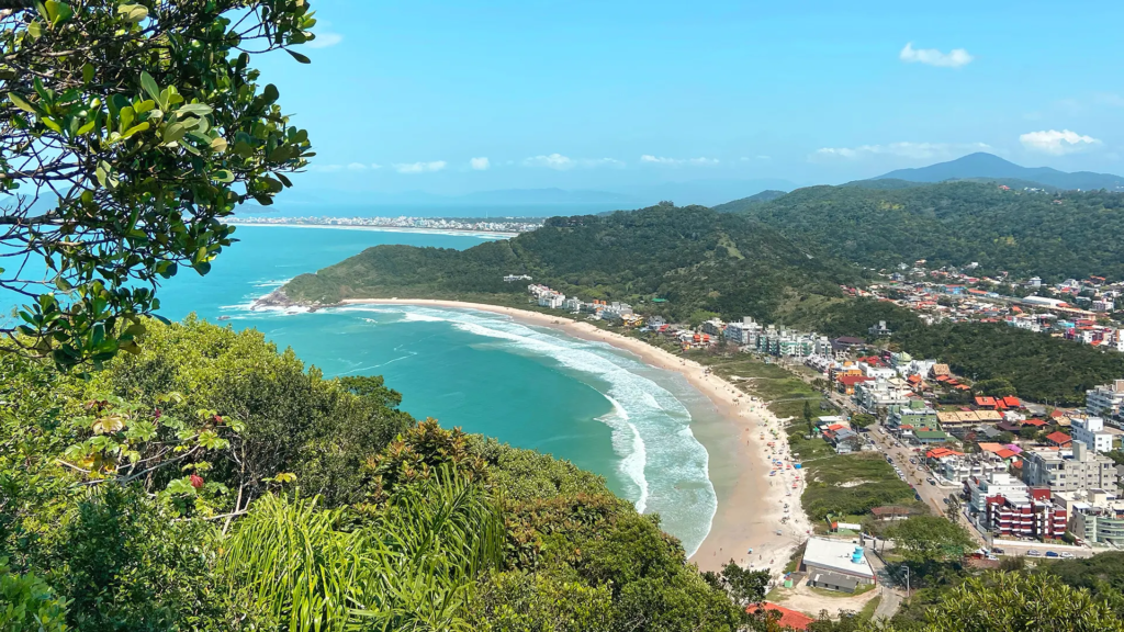 Quatro Ilhas Beach - Roccoimob Real Estate in Bombinhas Quatro Ilhas Beach - Rocccoimob Real estate in Bombinhas