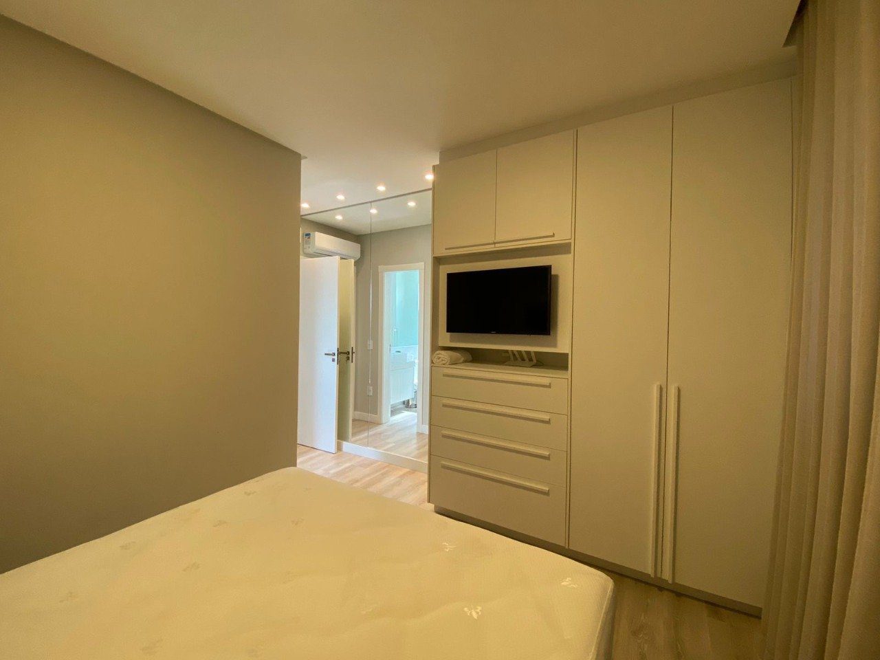 Suíte 02 - Rocccoimob Imobiliária em Bombinhas