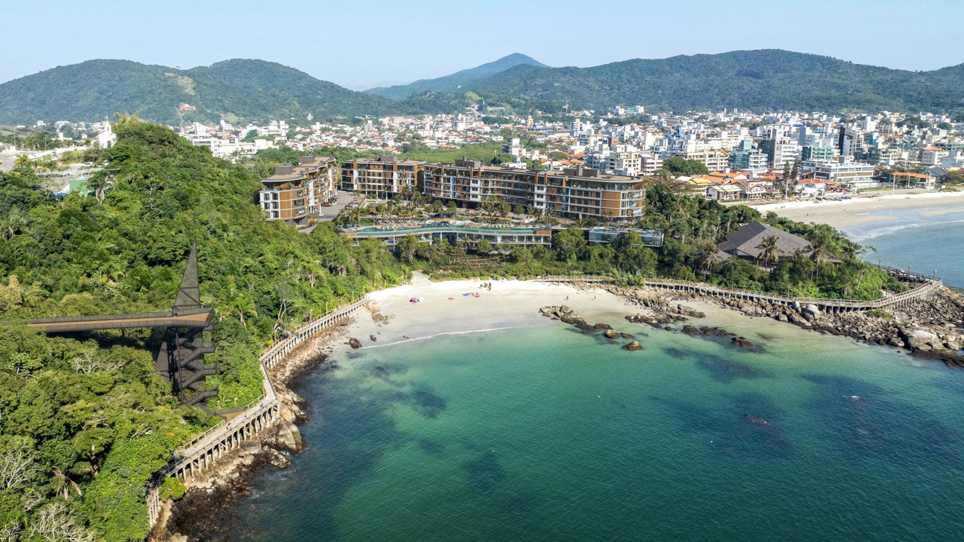 Porto Ribeiro Village – High Standard Apartments in Praia do Ribeiro in Bombinhas