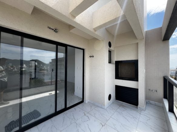 Ático Dúplex en Venta en Mariscal – 3 Suites a 230m del Mar en Bombinhas