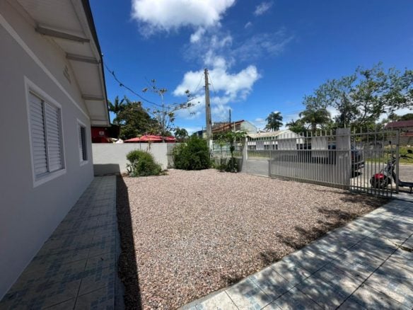 House for sale in the neighborhood of Zimbros – Bombinhas/SC