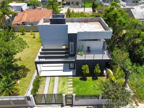 CASA AGATA PRAIA DO MARISCAL (1) - Rocccoimob Imobiliária em Bombinhas