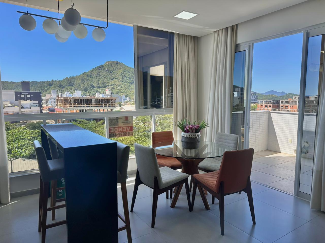 COBERTURA COM VISTA PARA O MAR NA PRAIA DE CANTO GRANDE (2) - Rocccoimob Imobiliária em Bombinhas