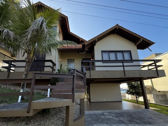 Casa en venta en BombinhasIMG 0673 a escala - Rocccoimob Real Estate en Bombinhas