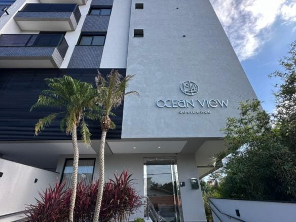 IMOVEL CENTRO DE BOMBINHAS 4 scaled - Rocccoimob Imobiliária em Bombinhas