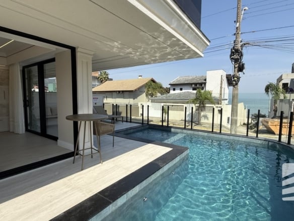 30 metros da praia de canto grande apartamento com 3 suites 22 2zmavd scaled - Rocccoimob Imobiliária em Bombinhas
