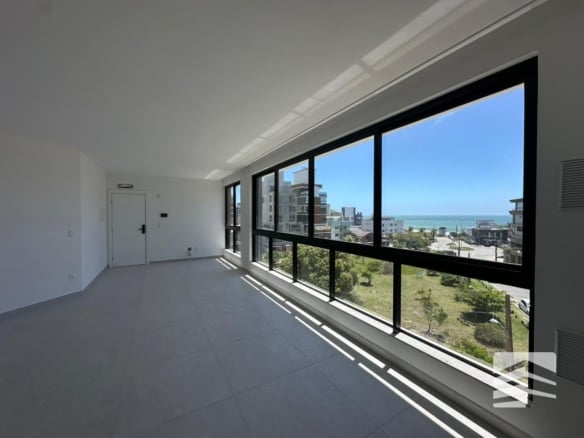 Apartamento com Vista para o Mar — 100 metros da Praia de Mariscal - Rocccoimob Imobiliária em Bombinhas