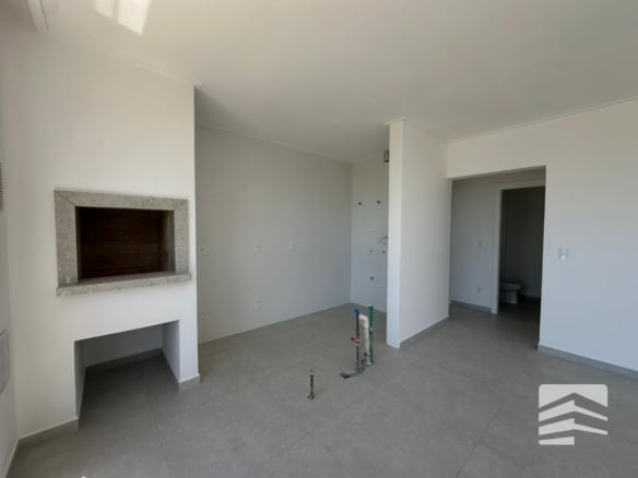 Apartamento com Vista para o Mar — 100 metros da Praia de Mariscal - Rocccoimob Imobiliária em Bombinhas