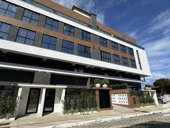 apartamento terreo 150 metros da praia de mariscal vaxsbj scaled - Rocccoimob Imobiliária em Bombinhas