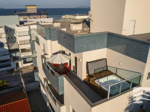 Sofisticação, conforto e proximidade do mar em Mariscal - Rocccoimob Imobiliária em Bombinhas