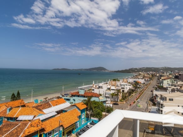 cobertura duplex de alto padrao com vista panoramica para a praia de bombas 43 aq1n6h scaled - Rocccoimob Imobiliária em Bombinhas