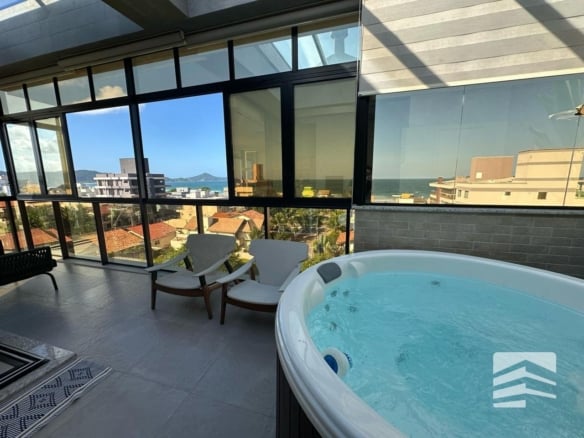 cobertura finamente mobiliada na praia de canto grande bombinhassc 14 fjjfln scaled - Rocccoimob Imobiliária em Bombinhas