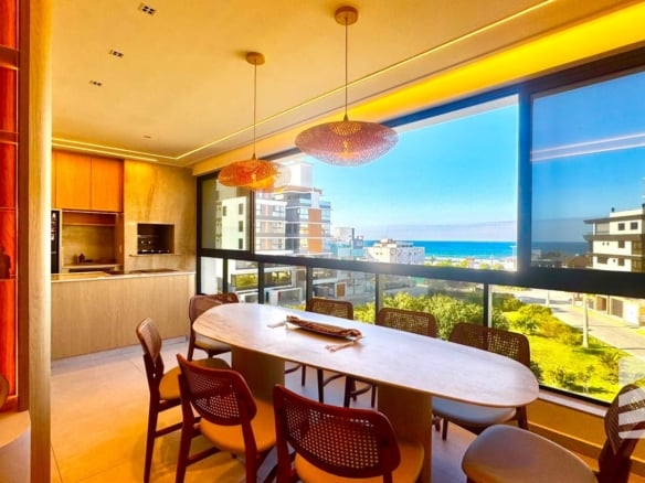 Villa das Corujas – Apartamento à venda com vista permanente para o mar em Bombinhas - Rocccoimob Imobiliária em Bombinhas